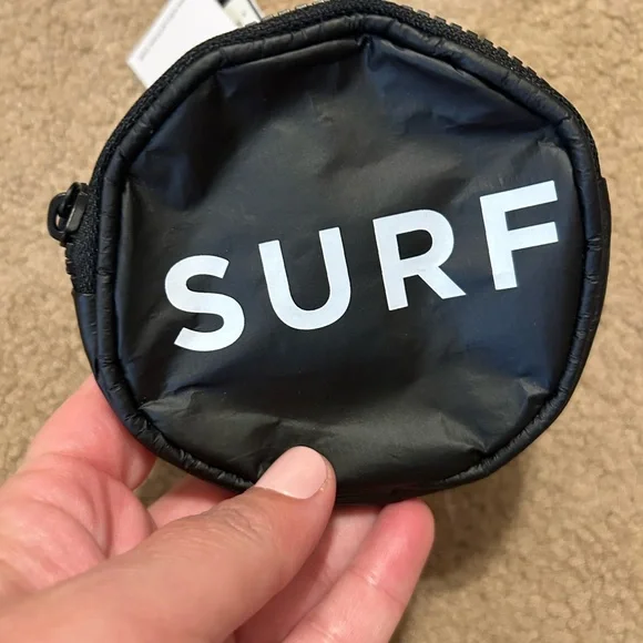 ALOHA Collection Black Palm Tree Cutie Pouch NWT - Picture 2 of 3